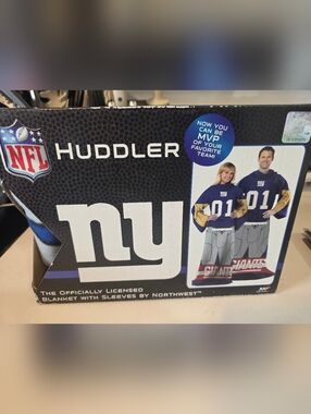 Northwest NY Giants Huddler Blanket with Navy and White